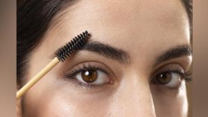6 Cara Menebalkan Alis