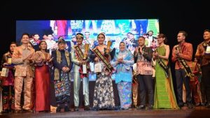 Wakil Lampung lalu Jawa Timur jadi Pemenang Putra Putri Tenun Songket Indonesia 2023