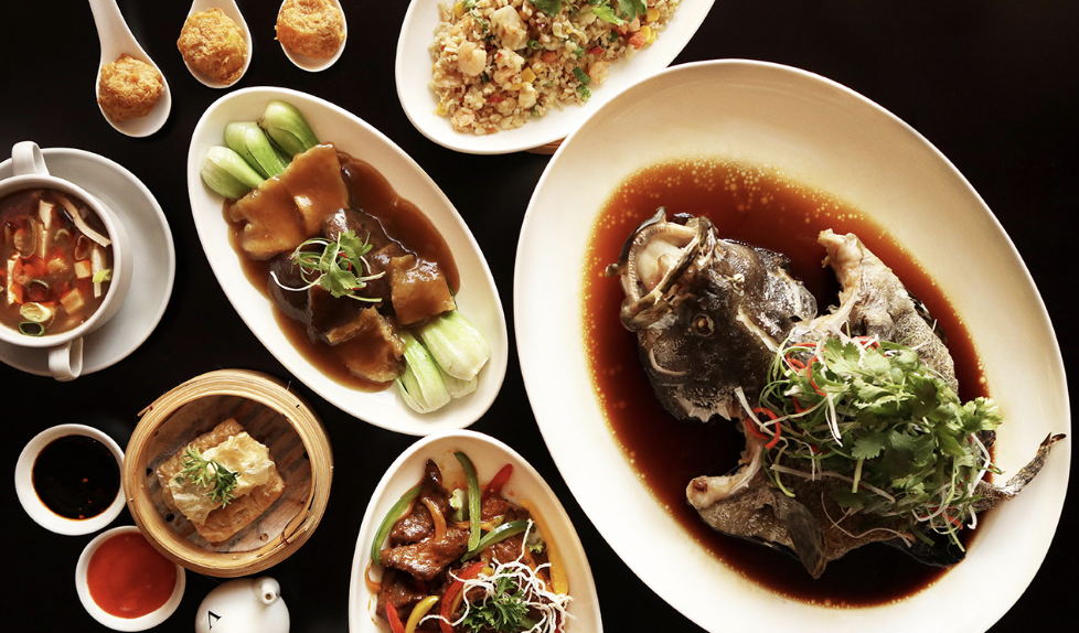 Ide Lamaran Romantis di Hotel